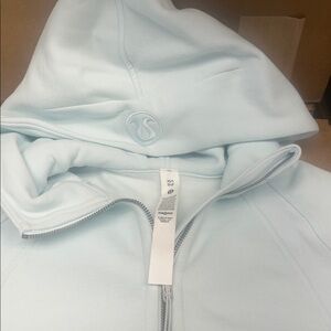 Lululemon Scuba Half Zip New Never worn. Store tag removed but sizing tag intact